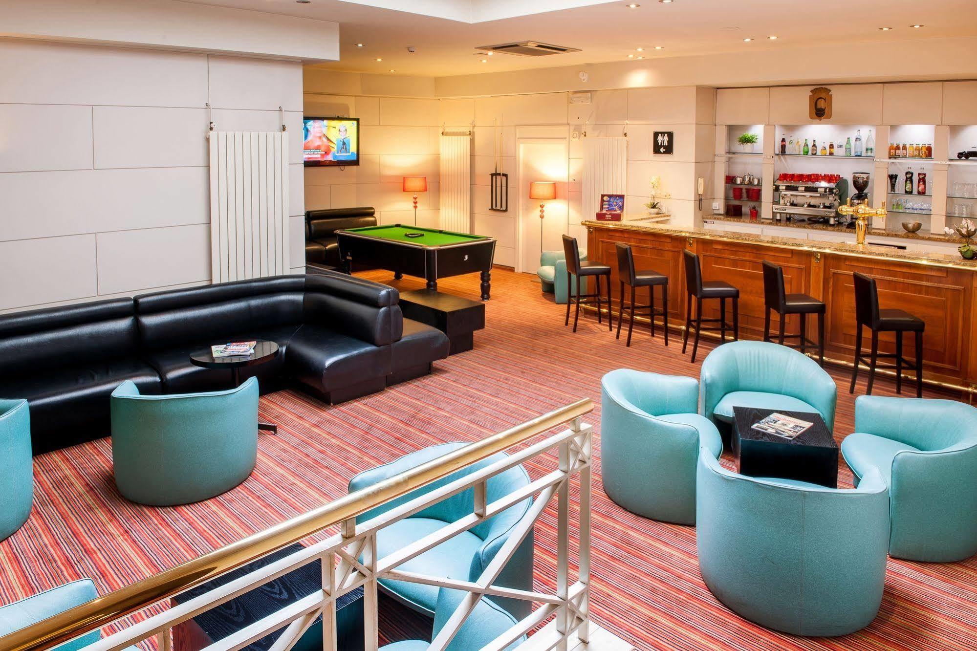 Hotel Continental Лурд Экстерьер фото